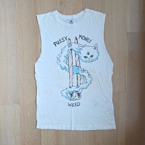 UNIF Cat Graphic Sleeveless Shirt - Cream
